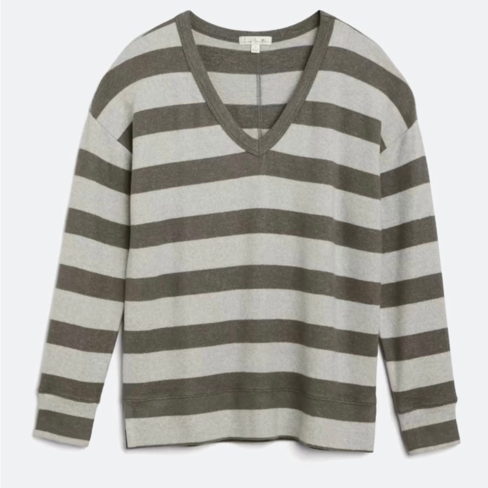 Nine Britton Corinth V Neck Knit Top